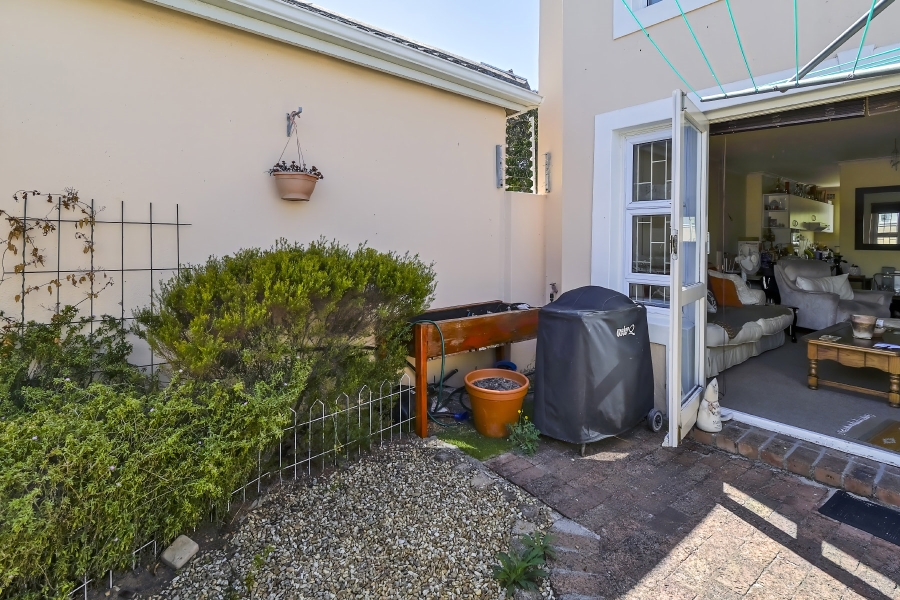 2 Bedroom Property for Sale in Diep River Western Cape